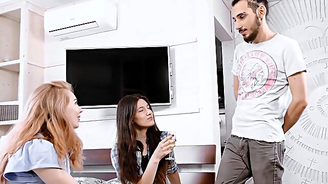 Two cute girls Camille and Li In have a fun threesome sex