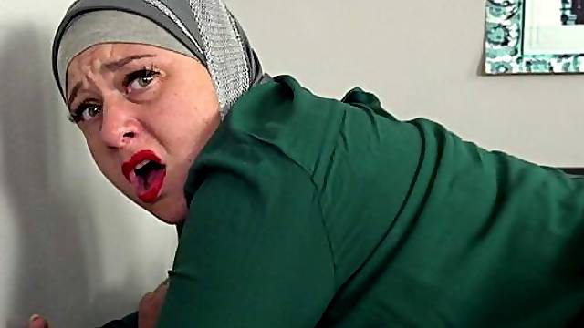 Astonishing Muslim hottie Monika S screwed for money on the sofa