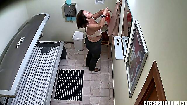 Beautiful Fatty MILF Cought in Solarium