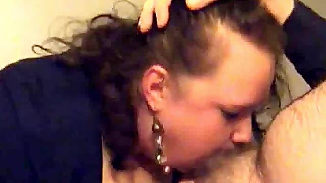 Frisk svensk brunetts fantastiska avsugning