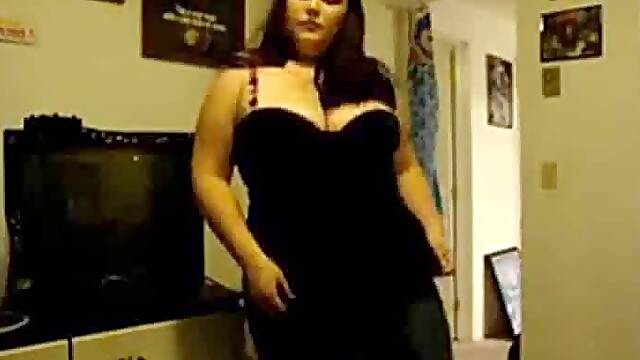 Curvy Cutie Strips and Dances on Cam