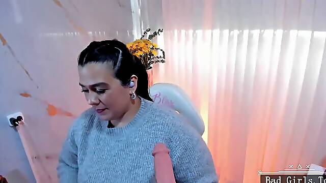 Very big tits BBW pretty web milf with dildo