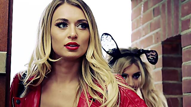 Carla Pryce and Natalia Starr are hot blondes enjoying a fat boner