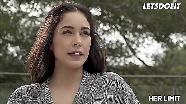 Dong Hungry Girl Ginebra Bellucci Hard Anal Sex With The Massive Dong - HER LIMITATION