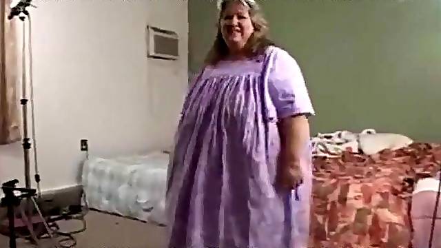 AGED SSBBW LARGE BUTT ANAL.