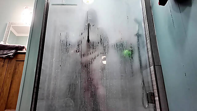Hot big beautiful woman Amanda Teasing in the Shower
