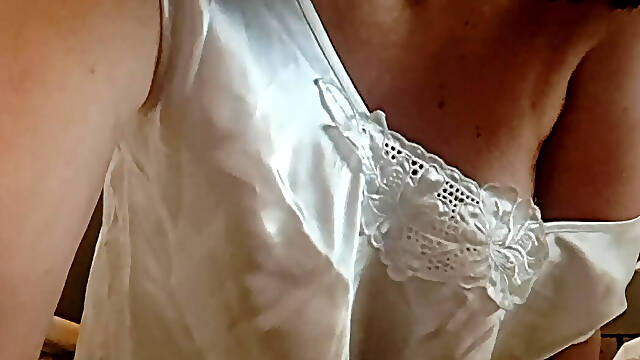 Seducing in the kitchen on camera