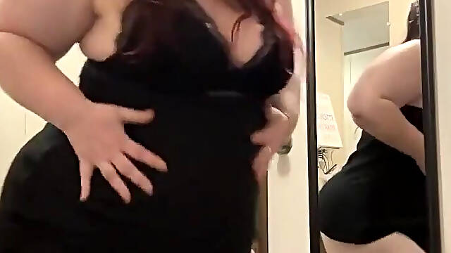 BBW Dancing and Blasting Out Bubbly, Bassy Fart -filled Fun POV as My Boyfriend: Filling the Room with the Aroma of My Heavenly