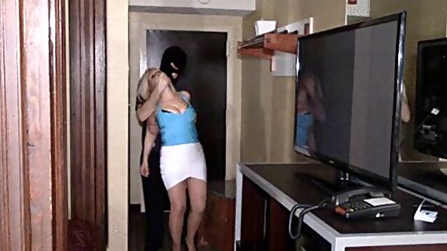 IPhone Format MP4 Format Big boobed wife tied up and Gagged with Two Pairs of Panties MP4 Format iPhone Format