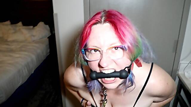 Josie Bombshell Is Begging For It