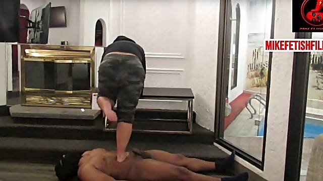 HEAVY BAREFOOT TRAMPLING