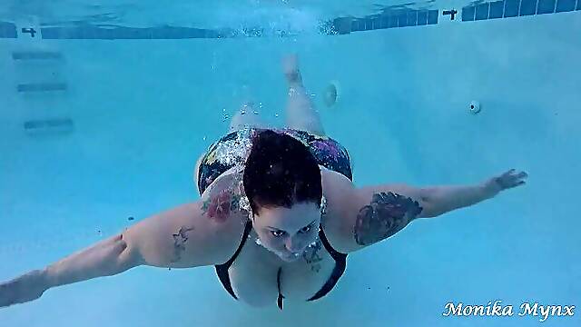 SSBBW walk and swim in pool