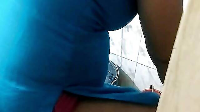 Bhabhi Bathing with Open Door and Dever Is Watching Her
