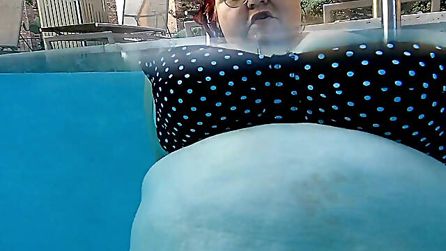 Watch BBW Nurse Vicki Exercise in Pool with Underwater Camera See My