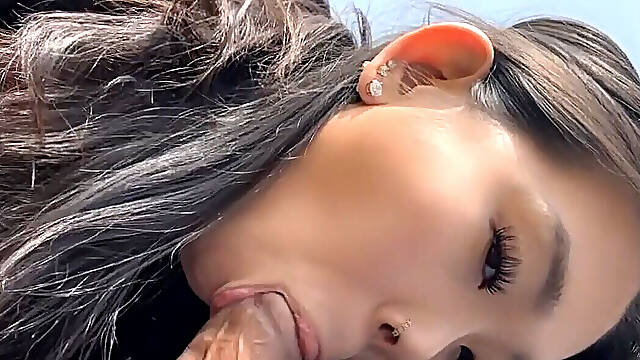 I Sucked My Friend off on My Morning Walk and Swallowed Cum