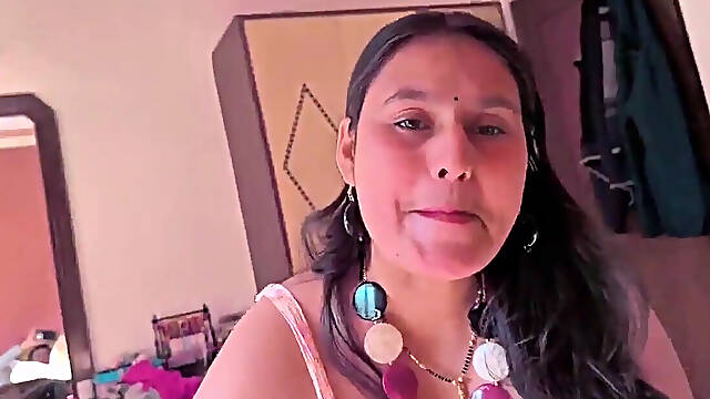 Beautiful Indian Babe Fuck and Suck Dick Cum Inside Vagina