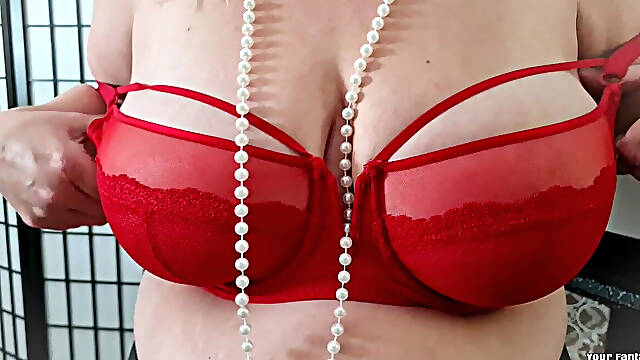 Stepmoms Bra - Should You Be Watching (milf Voyeur Fetish Wife Amateur Big Natural Tits Homemade)
