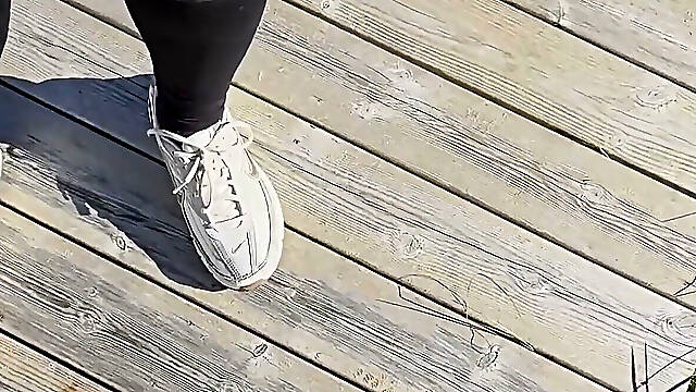 PAWG Gets Dirty at the Lake Viewing Point - She Doesn't Give a Fuck About Getting Caught!