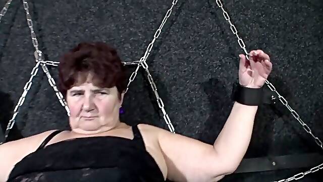 Fat mature amateur Hana gets tied up and penetrated with toys